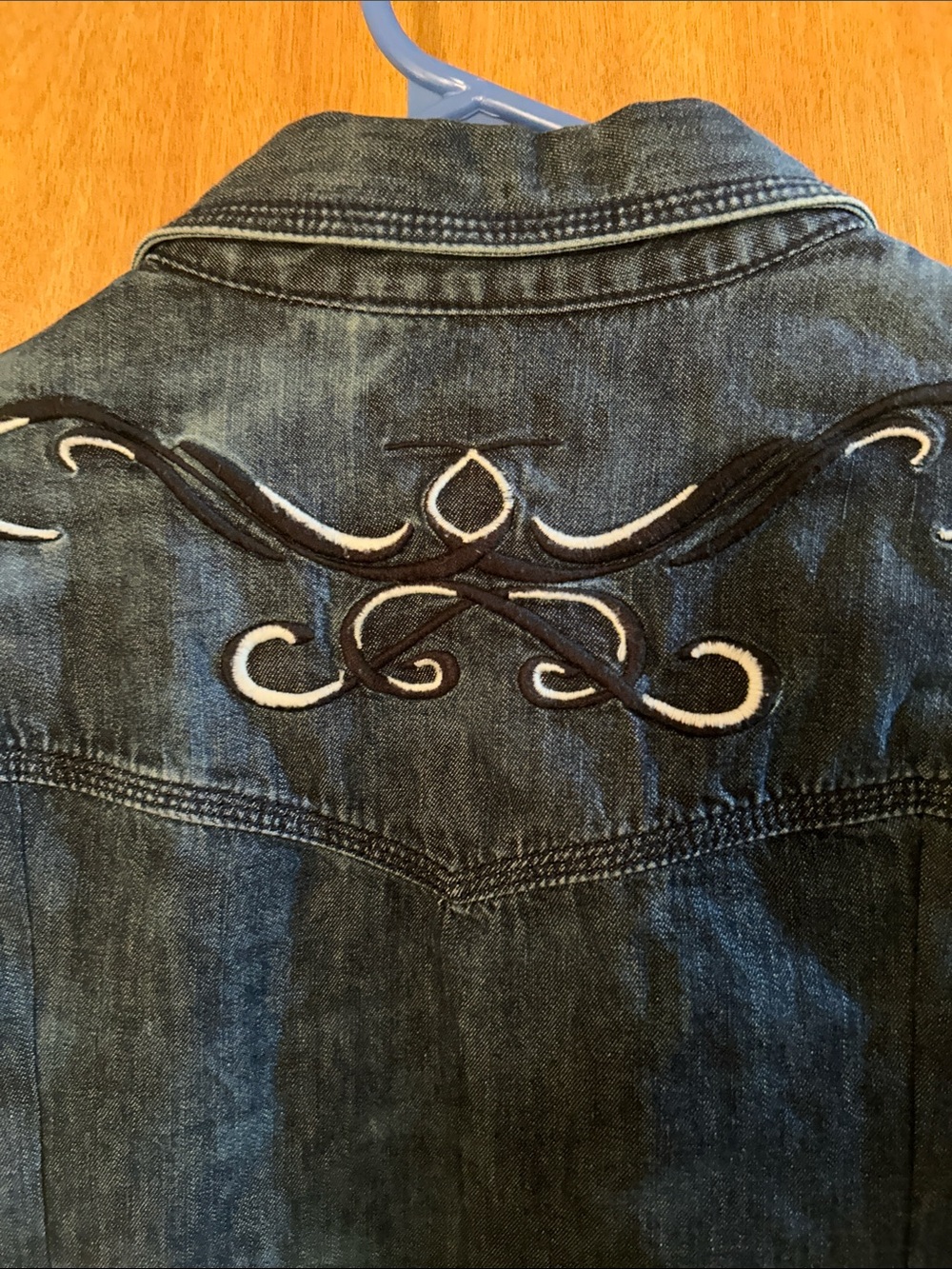 INC International Concepts Distressed embroidery Denim Shirt Jacket. M Cotton!